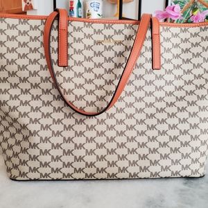 Michael Kors Emry Tote